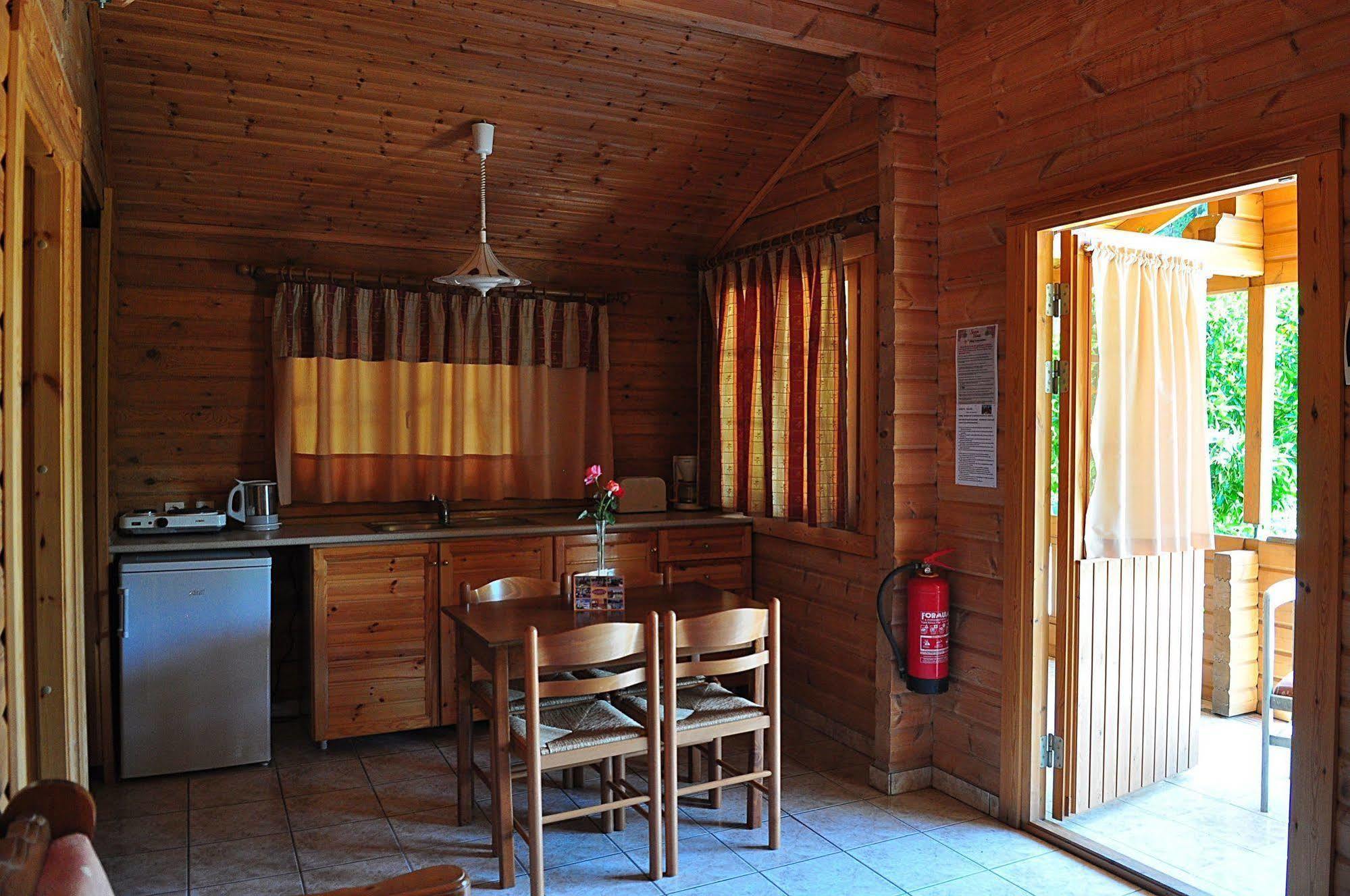 Sandy'S Studios Apartments & Log-Villas Кос Экстерьер фото